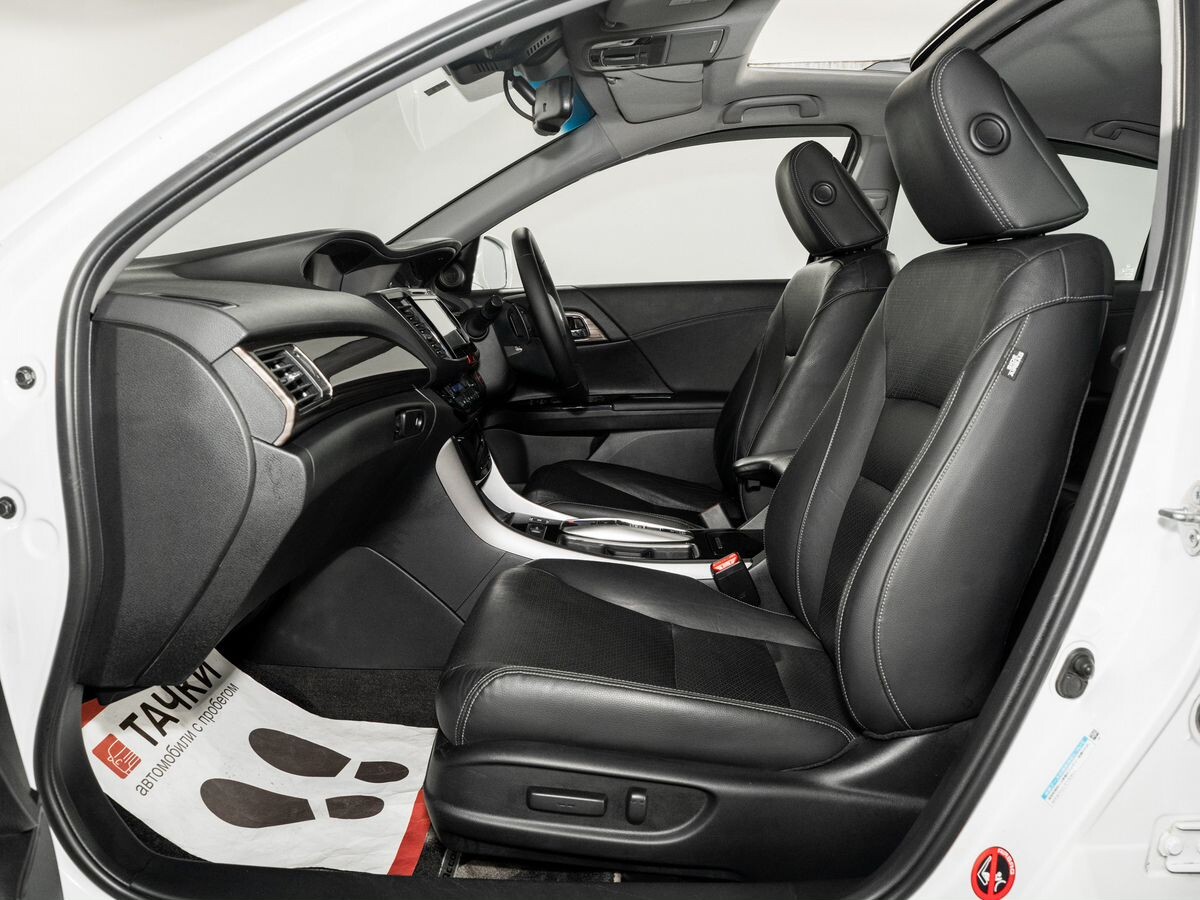 Honda Accord 2019 - фото автомобиля