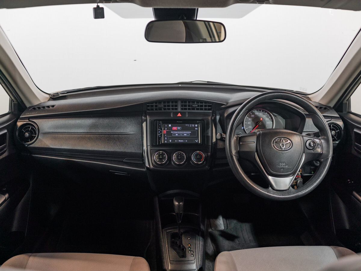 Toyota Corolla Axio 2017 - фото автомобиля