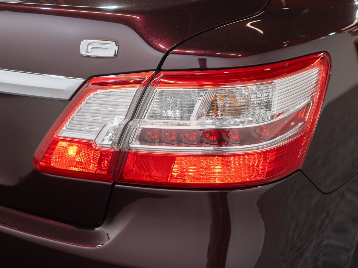 Toyota Premio 2011 - фото автомобиля