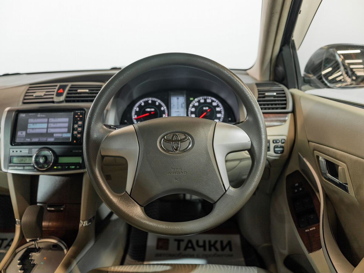 Toyota Premio 2011 - фото автомобиля