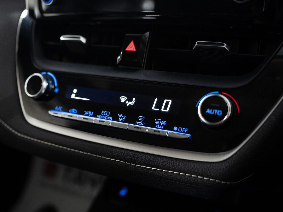 Toyota Corolla 2019 - фото автомобиля