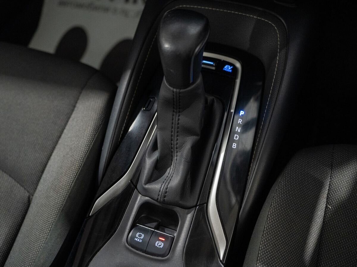 Toyota Corolla 2019 - фото автомобиля