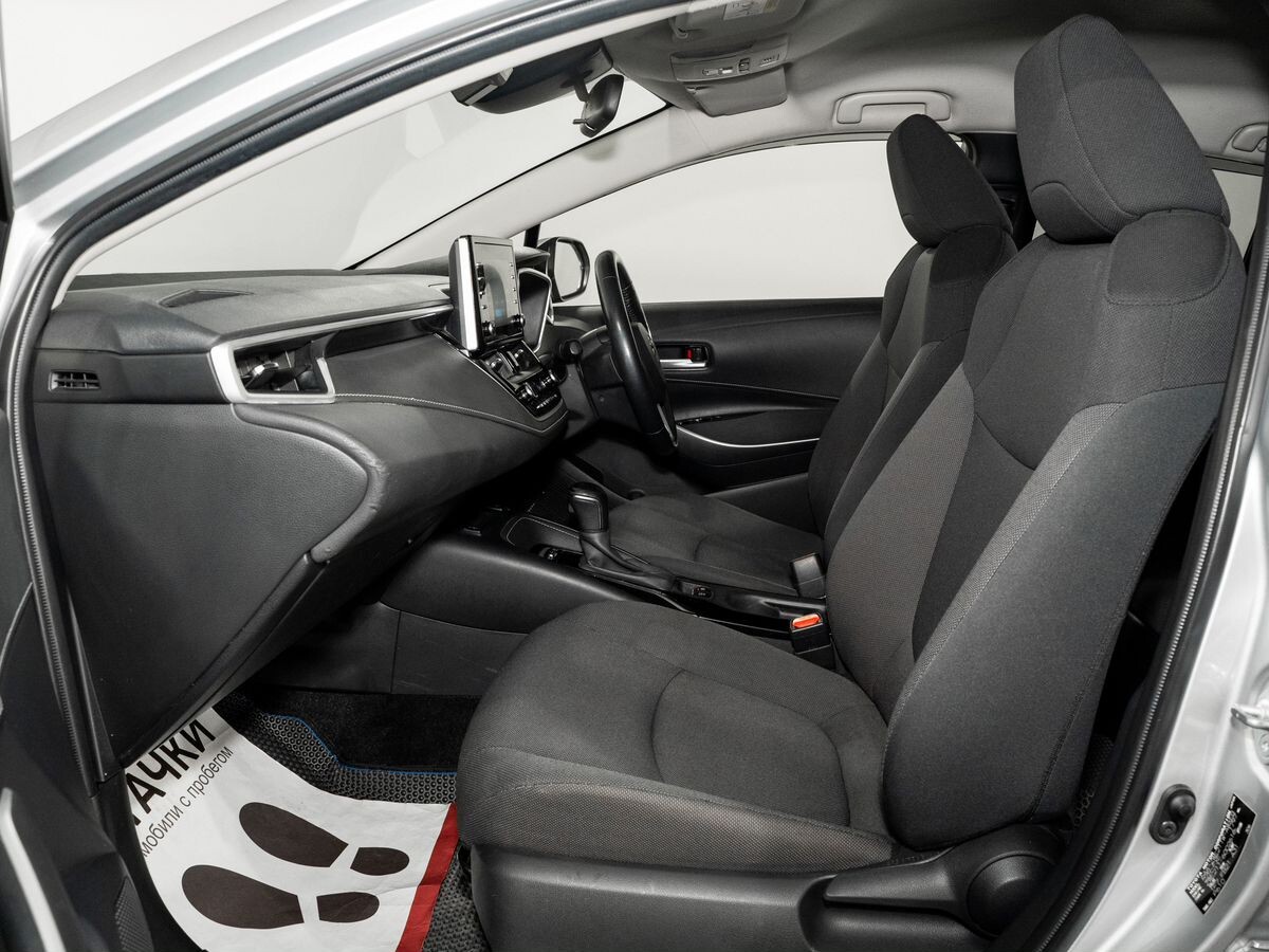 Toyota Corolla 2019 - фото автомобиля