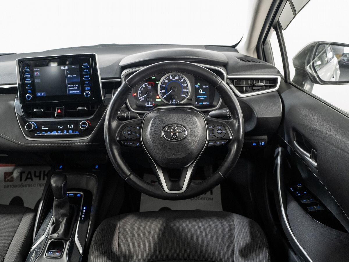 Toyota Corolla 2019 - фото автомобиля