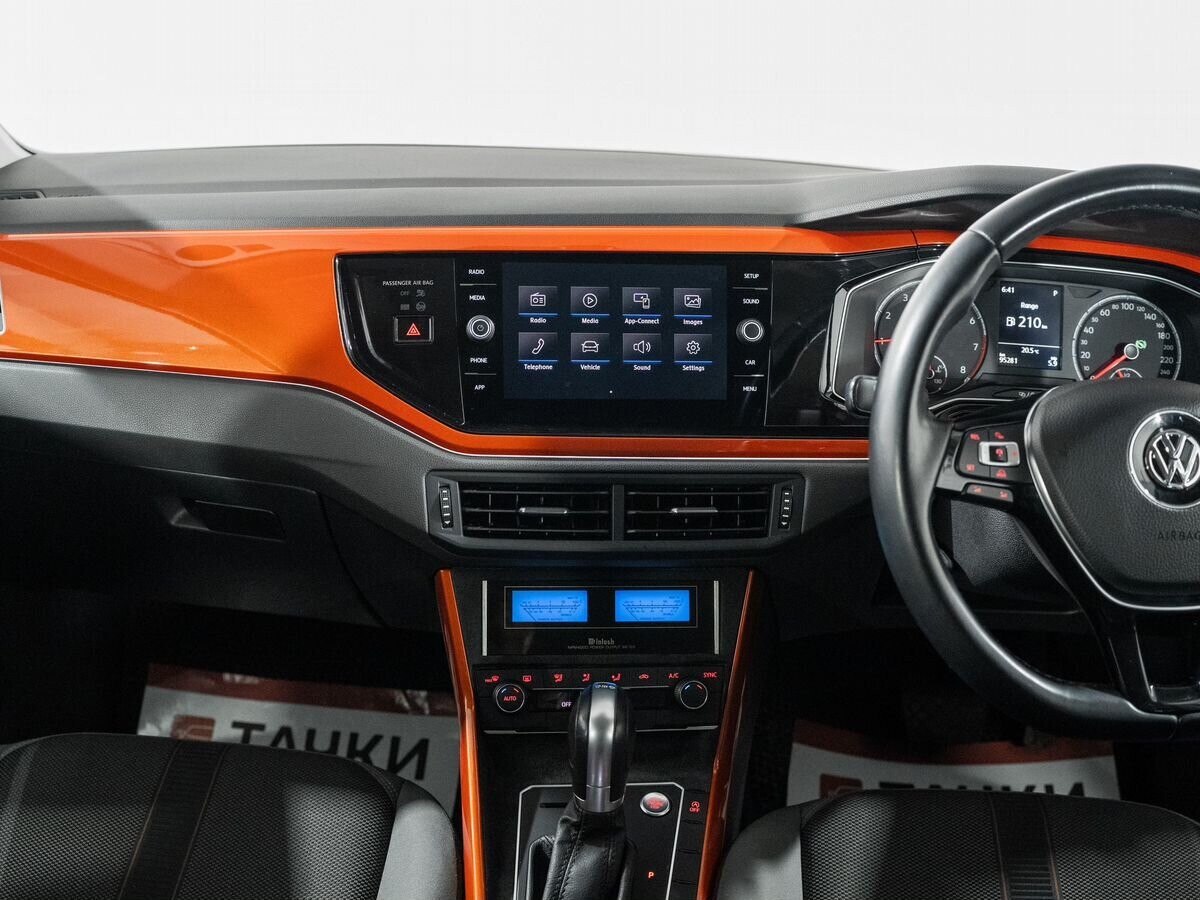 Volkswagen Polo 2018 - фото автомобиля