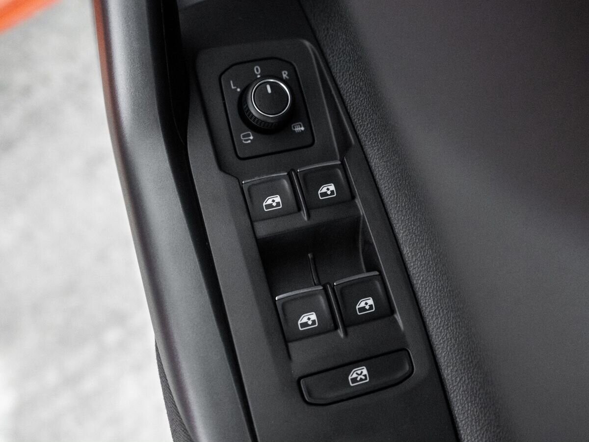 Volkswagen Polo 2018 - фото автомобиля