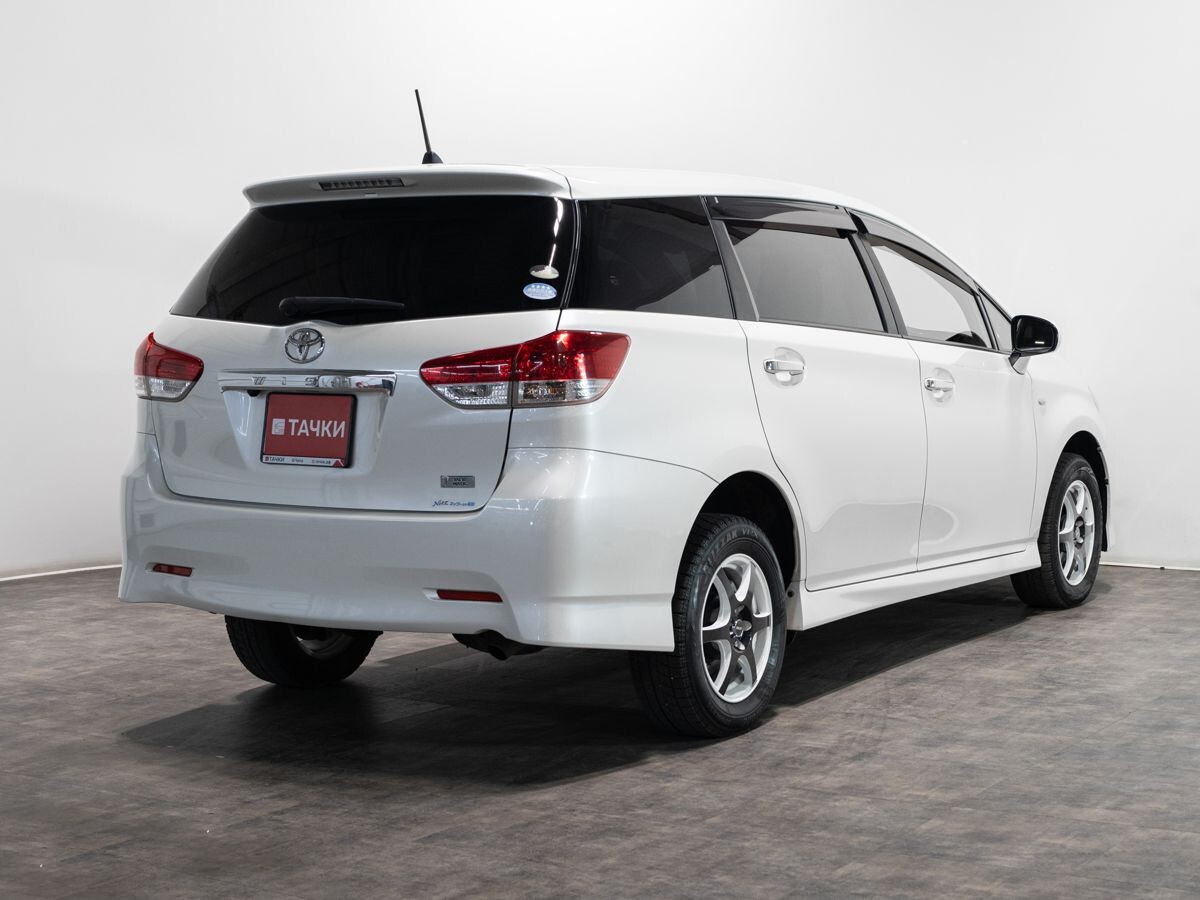 Toyota Wish 2009 - фото автомобиля