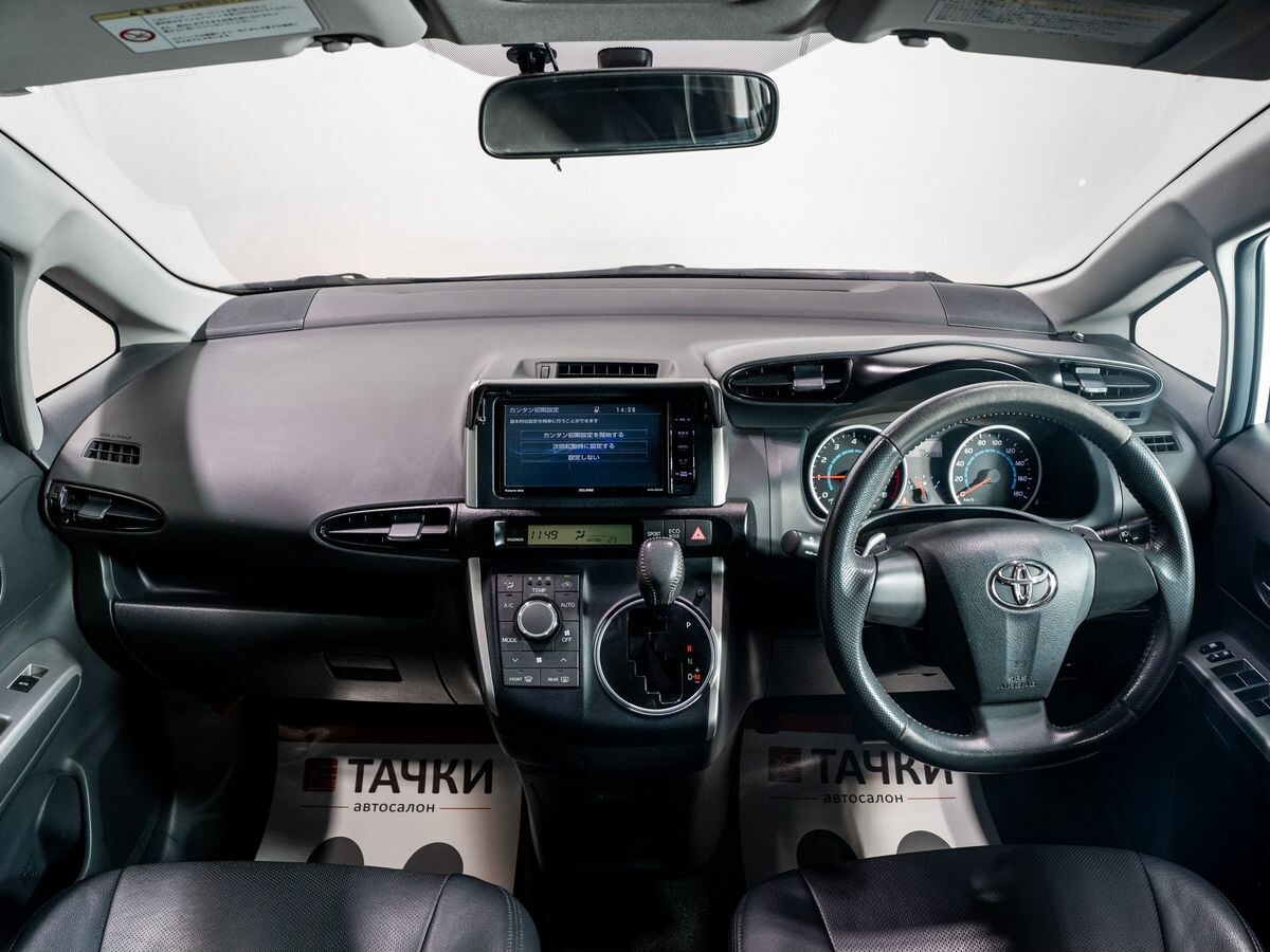 Toyota Wish 2009 - фото автомобиля