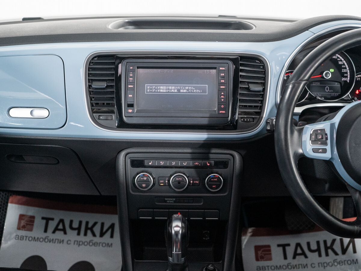 Volkswagen Beetle 2012 - фото автомобиля