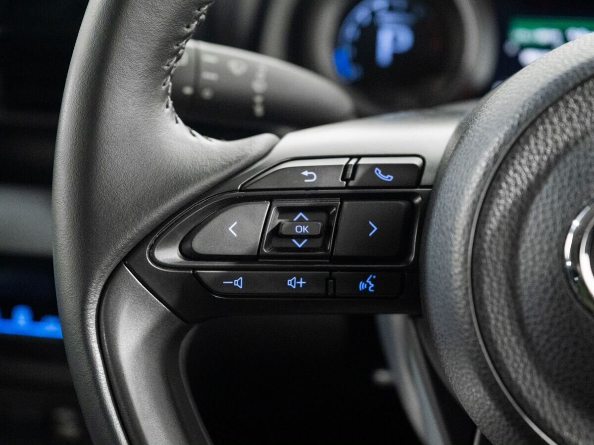 Toyota Yaris Cross 2021 - фото автомобиля