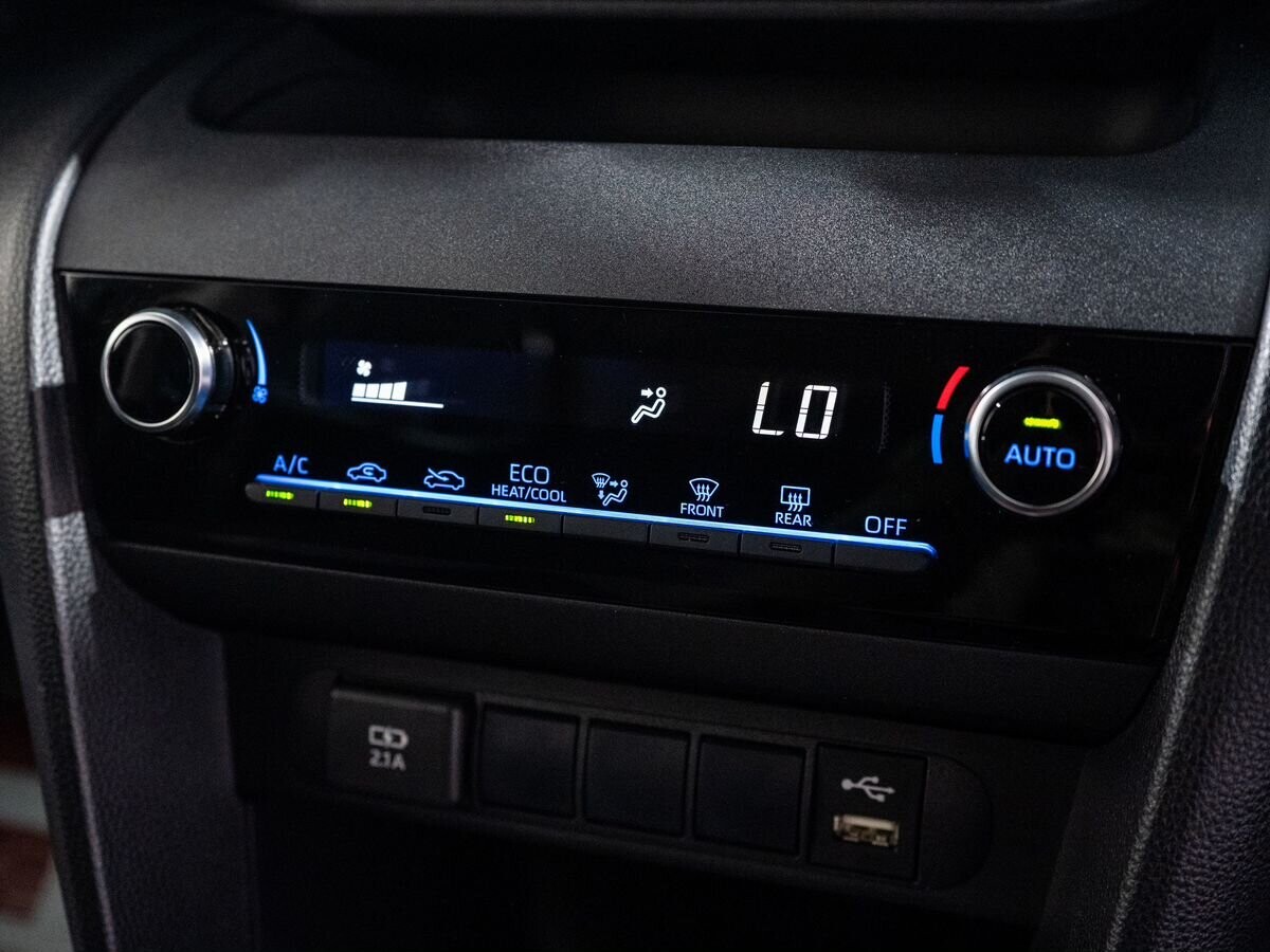 Toyota Yaris Cross 2021 - фото автомобиля