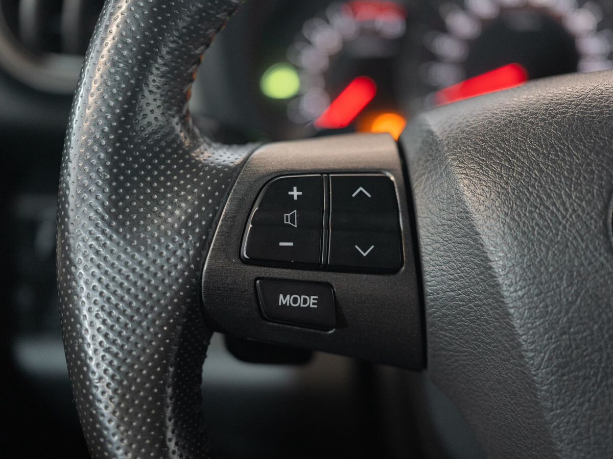 Toyota RAV4 2011 - фото автомобиля