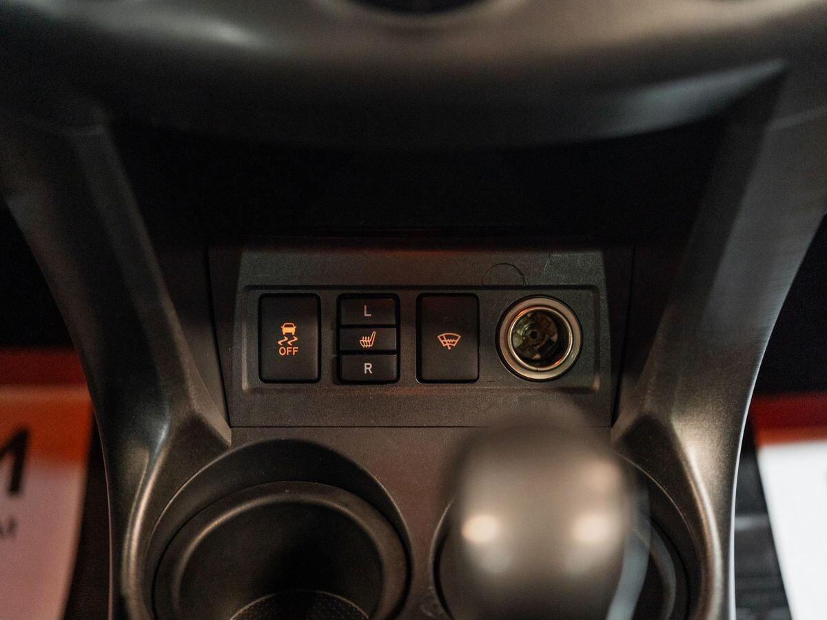 Toyota RAV4 2011 - фото автомобиля