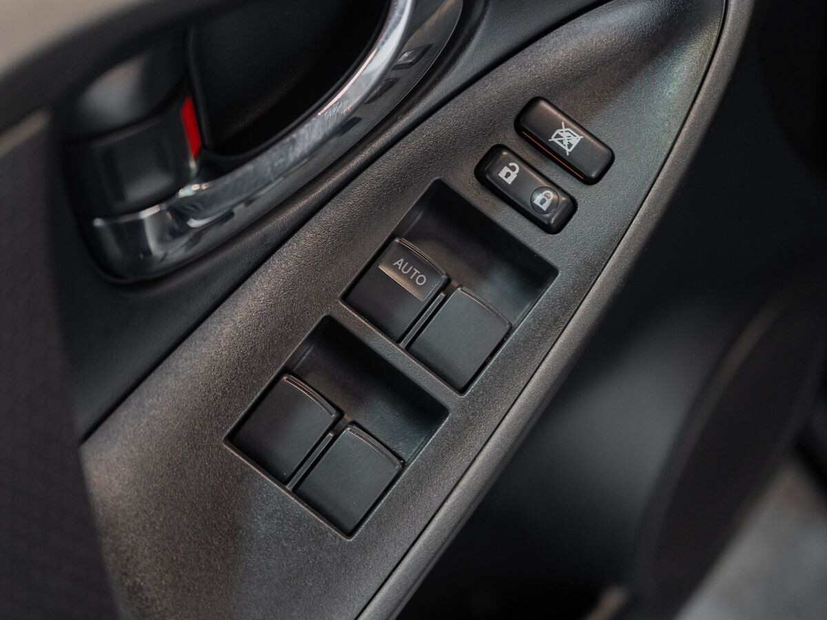 Toyota RAV4 2011 - фото автомобиля