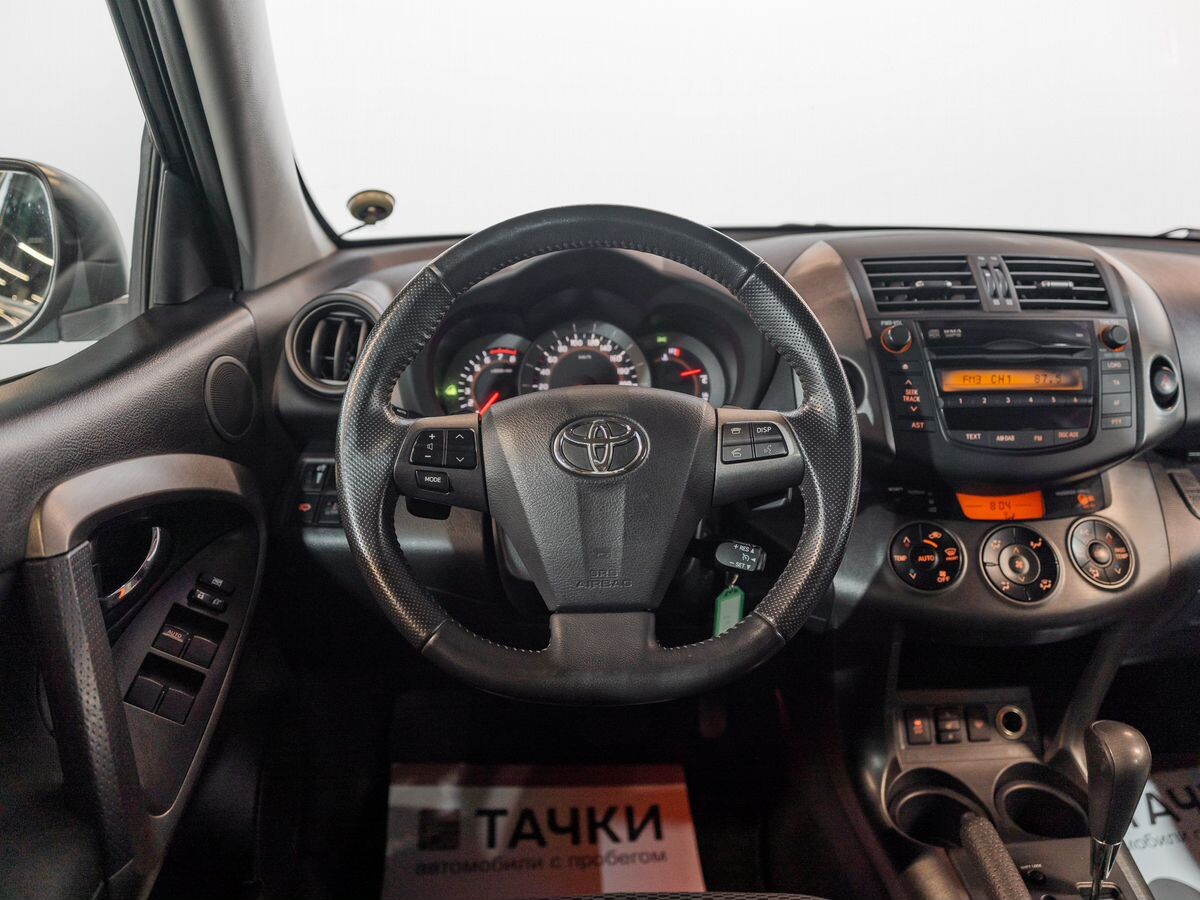 Toyota RAV4 2011 - фото автомобиля