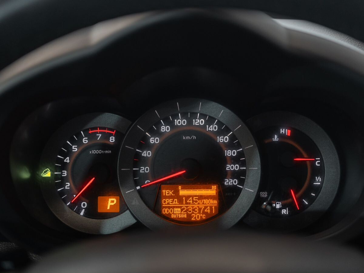 Toyota RAV4 2011 - фото автомобиля