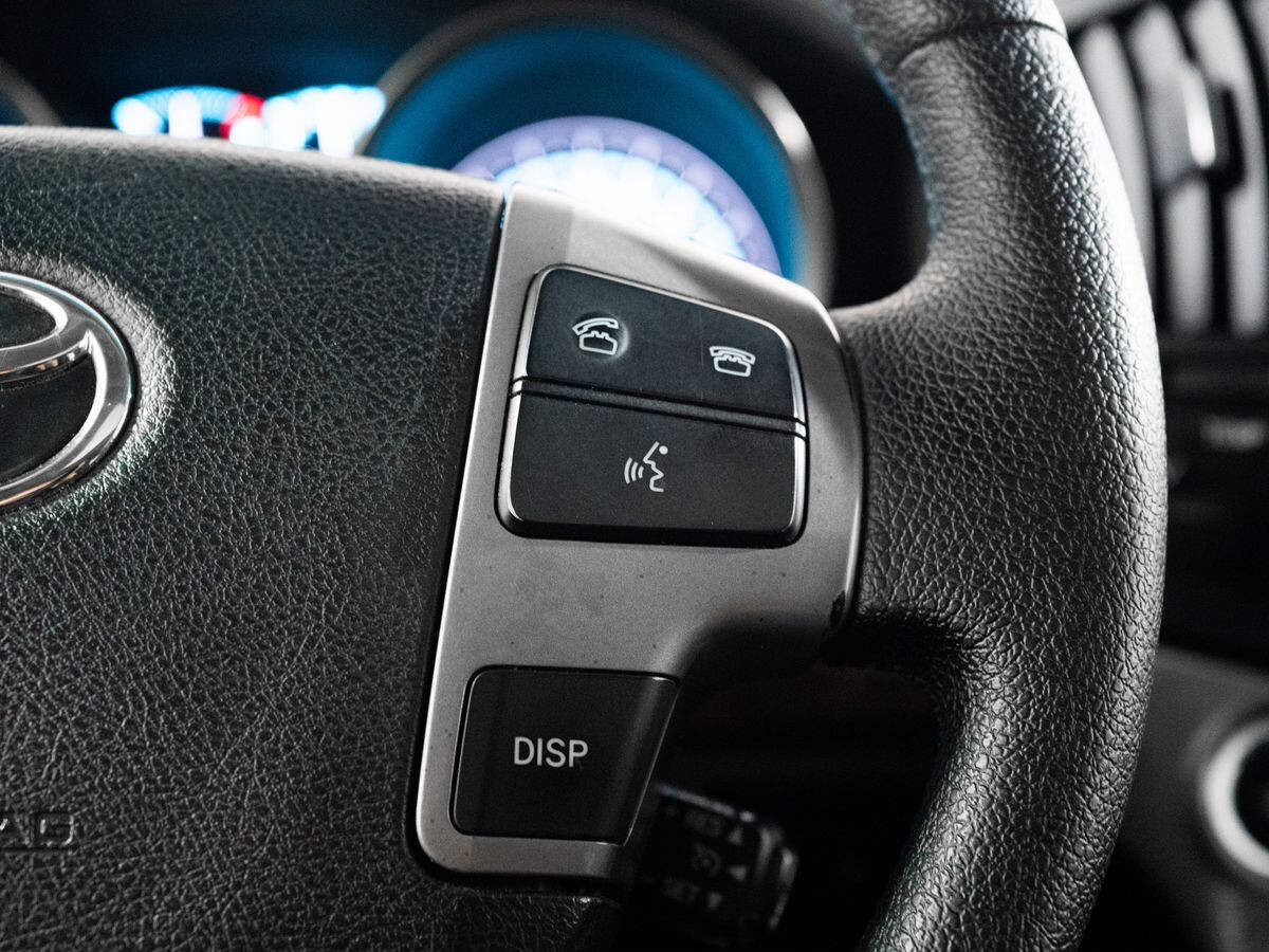 Toyota Land Cruiser 2008 - фото автомобиля
