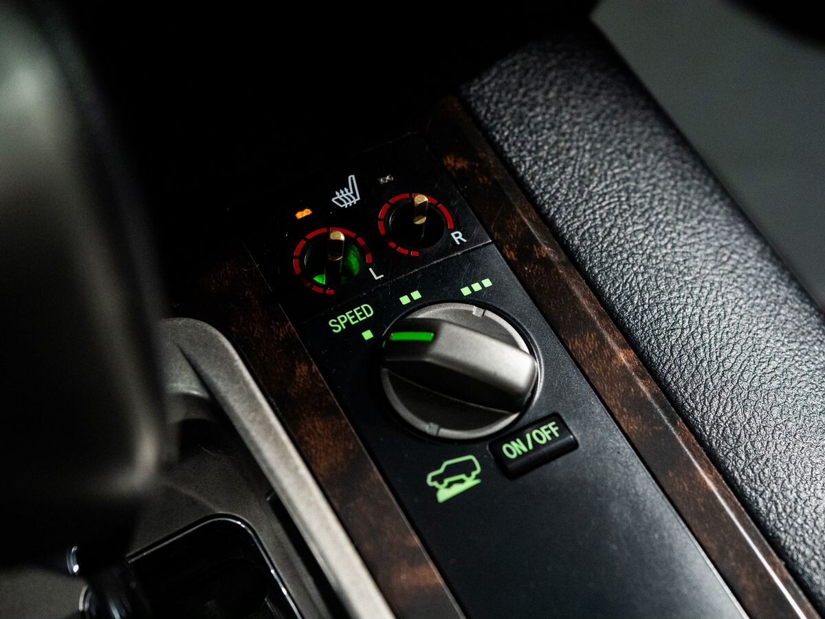 Toyota Land Cruiser 2008 - фото автомобиля