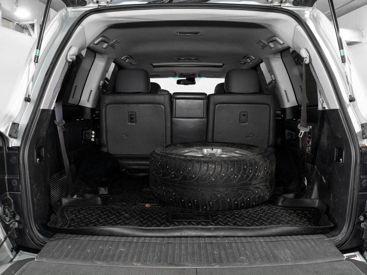 Toyota Land Cruiser 2008 - фото автомобиля