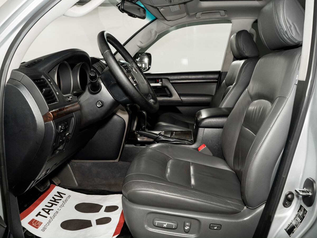 Toyota Land Cruiser 2008 - фото автомобиля