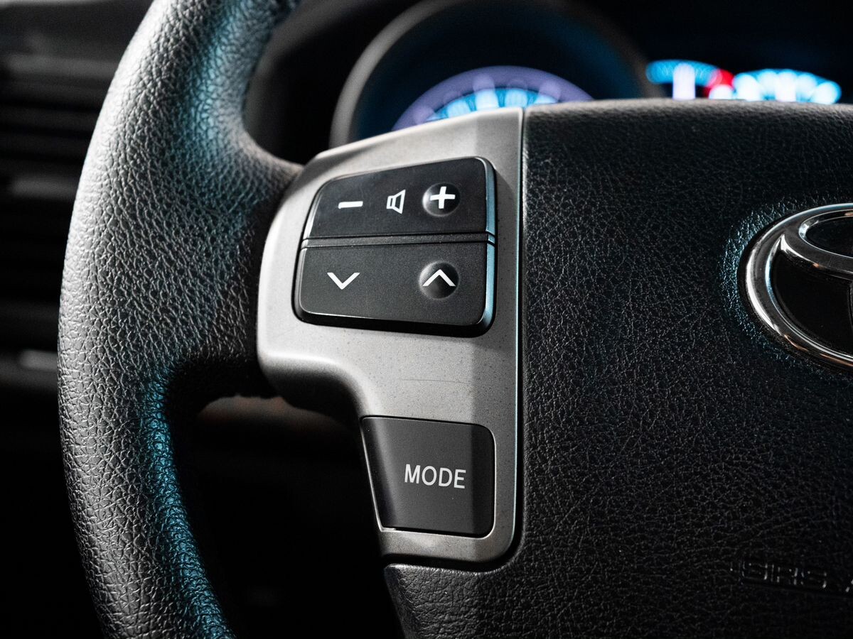 Toyota Land Cruiser 2008 - фото автомобиля