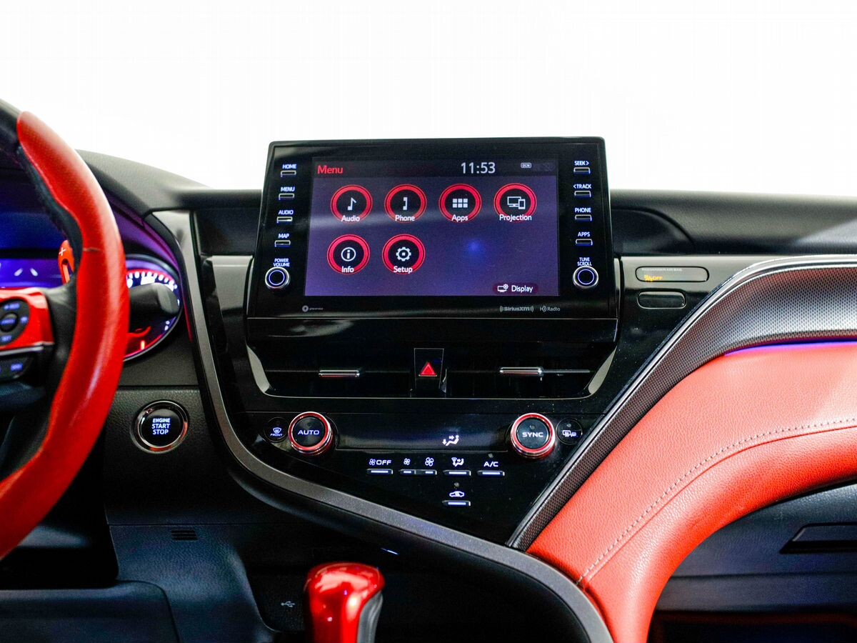 Toyota Camry 2022 - фото автомобиля