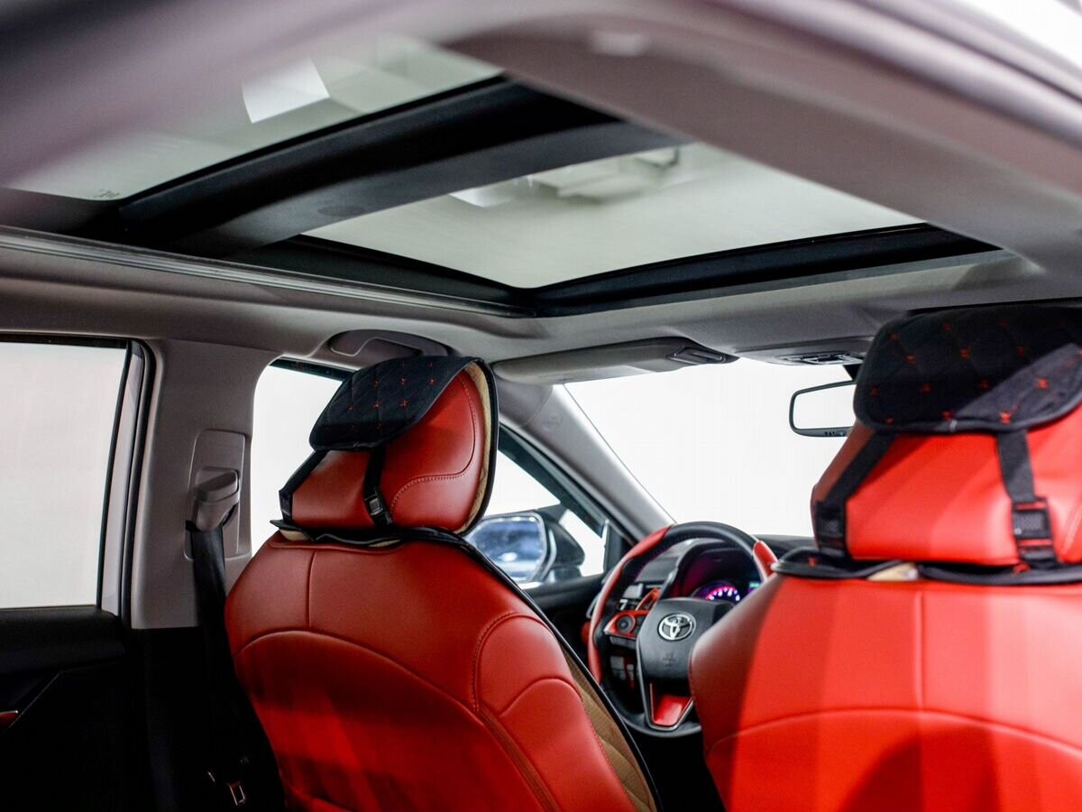 Toyota Camry 2022 - фото автомобиля