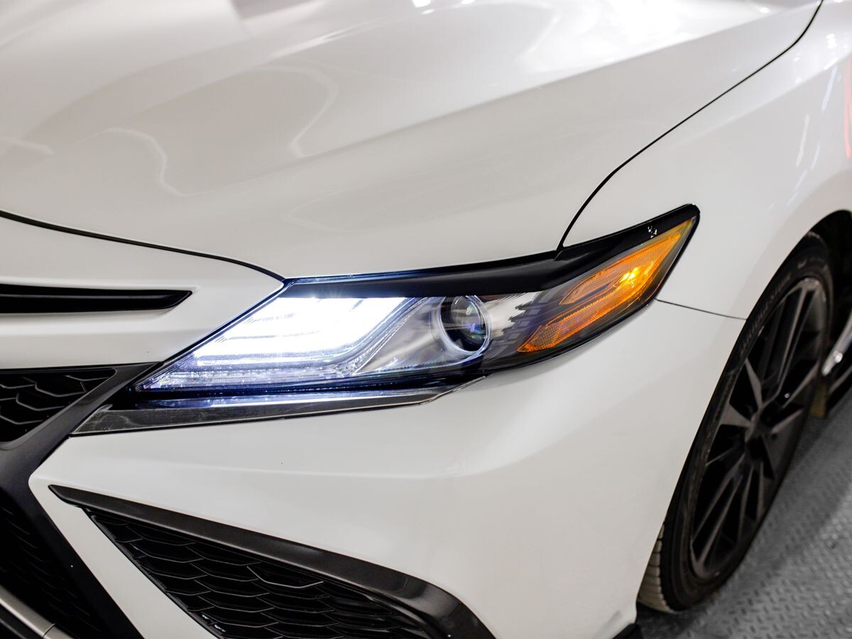 Toyota Camry 2022 - фото автомобиля