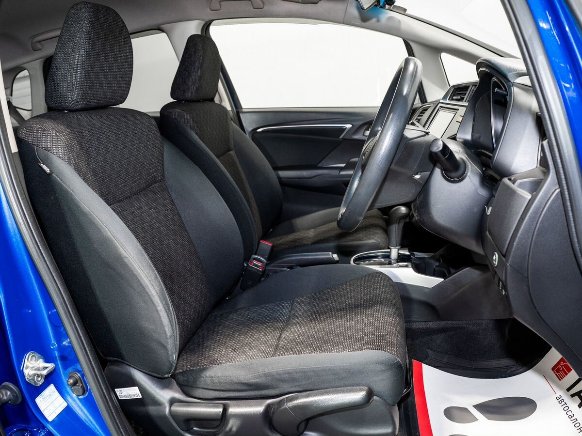 Honda Fit 2017 - фото автомобиля
