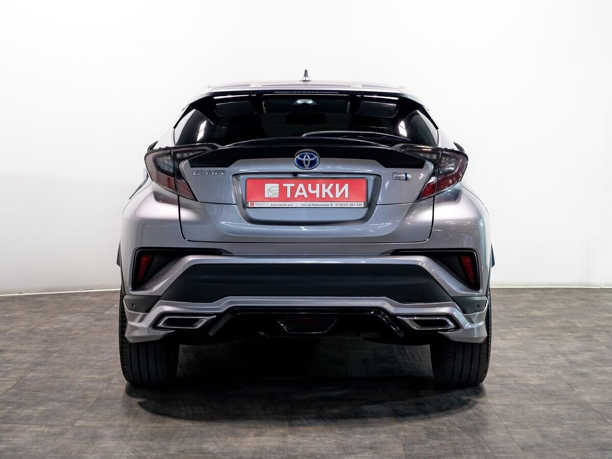 Toyota C-HR 2017 - фото автомобиля