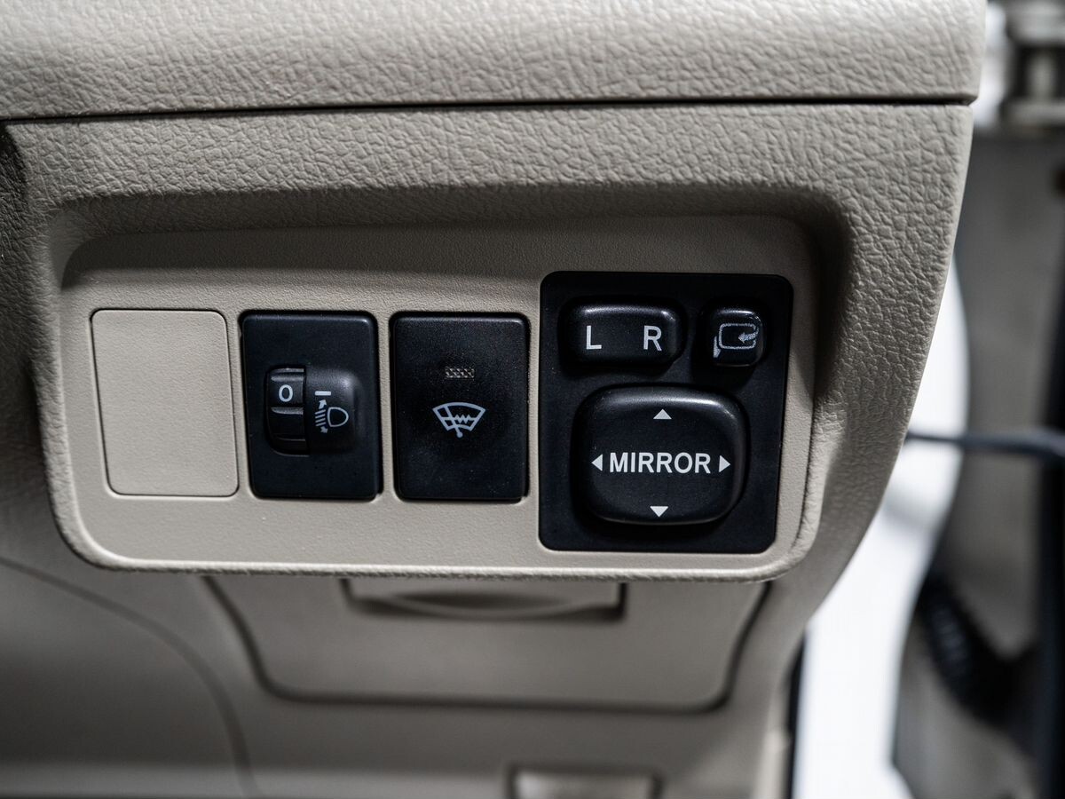 Toyota Corolla Axio 2009 - фото автомобиля
