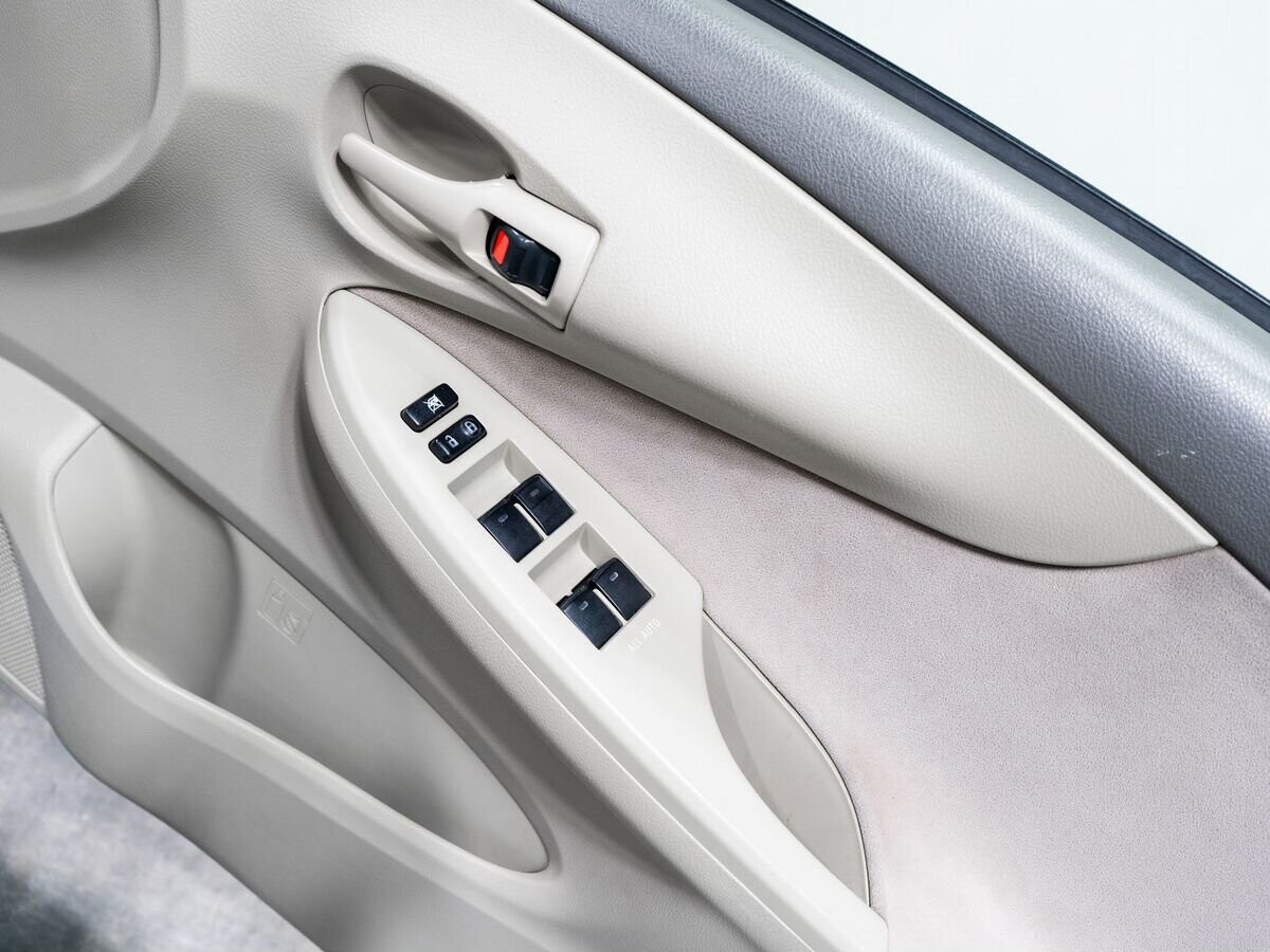 Toyota Corolla Axio 2009 - фото автомобиля