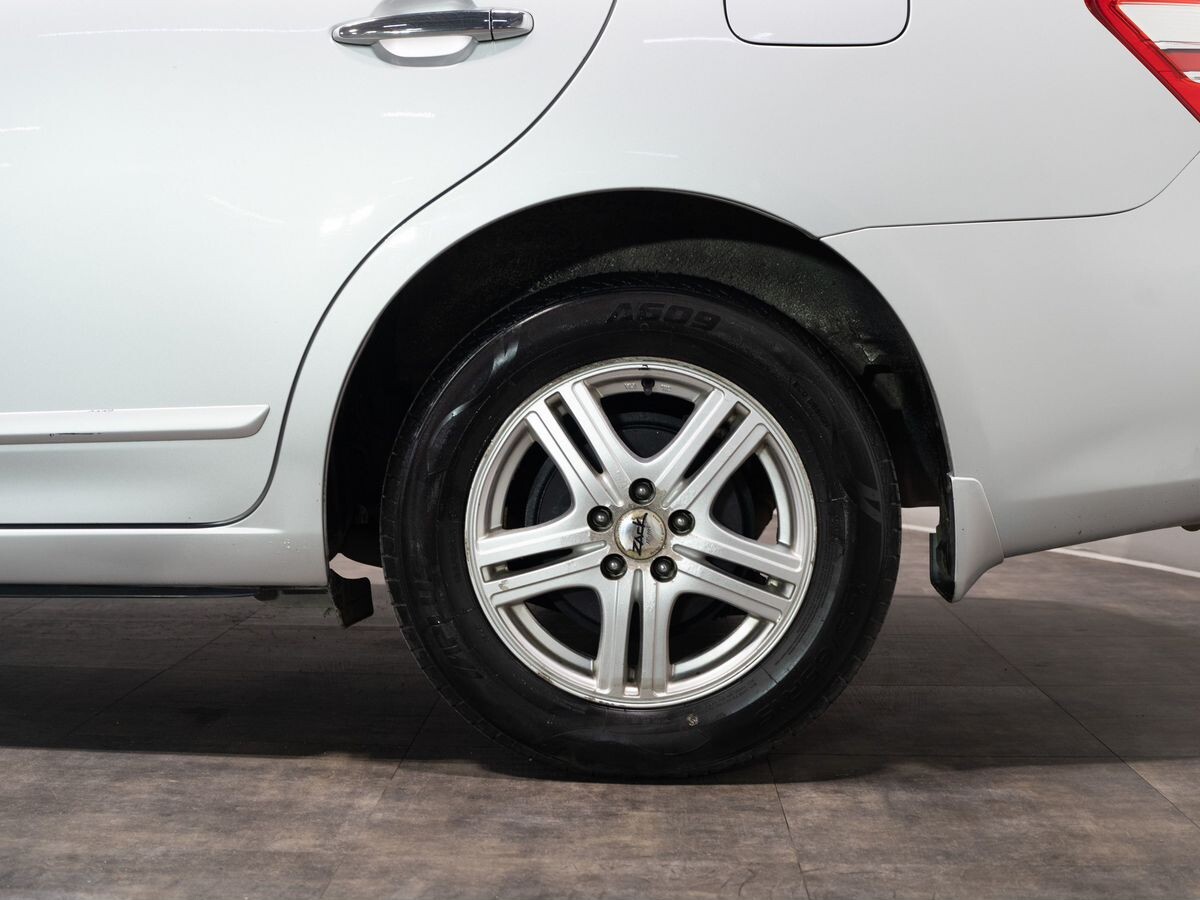 Toyota Premio 2010 - фото автомобиля