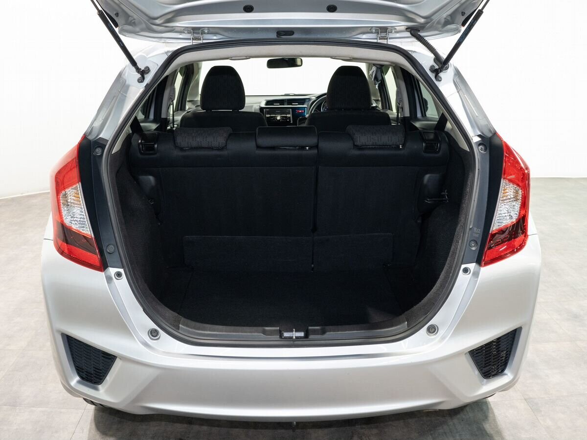 Honda Fit 2013 - фото автомобиля