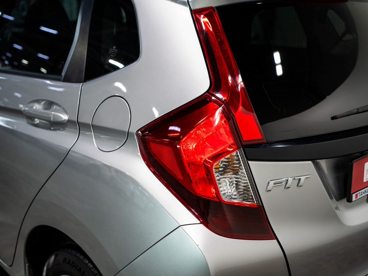 Honda Fit 2013 - фото автомобиля