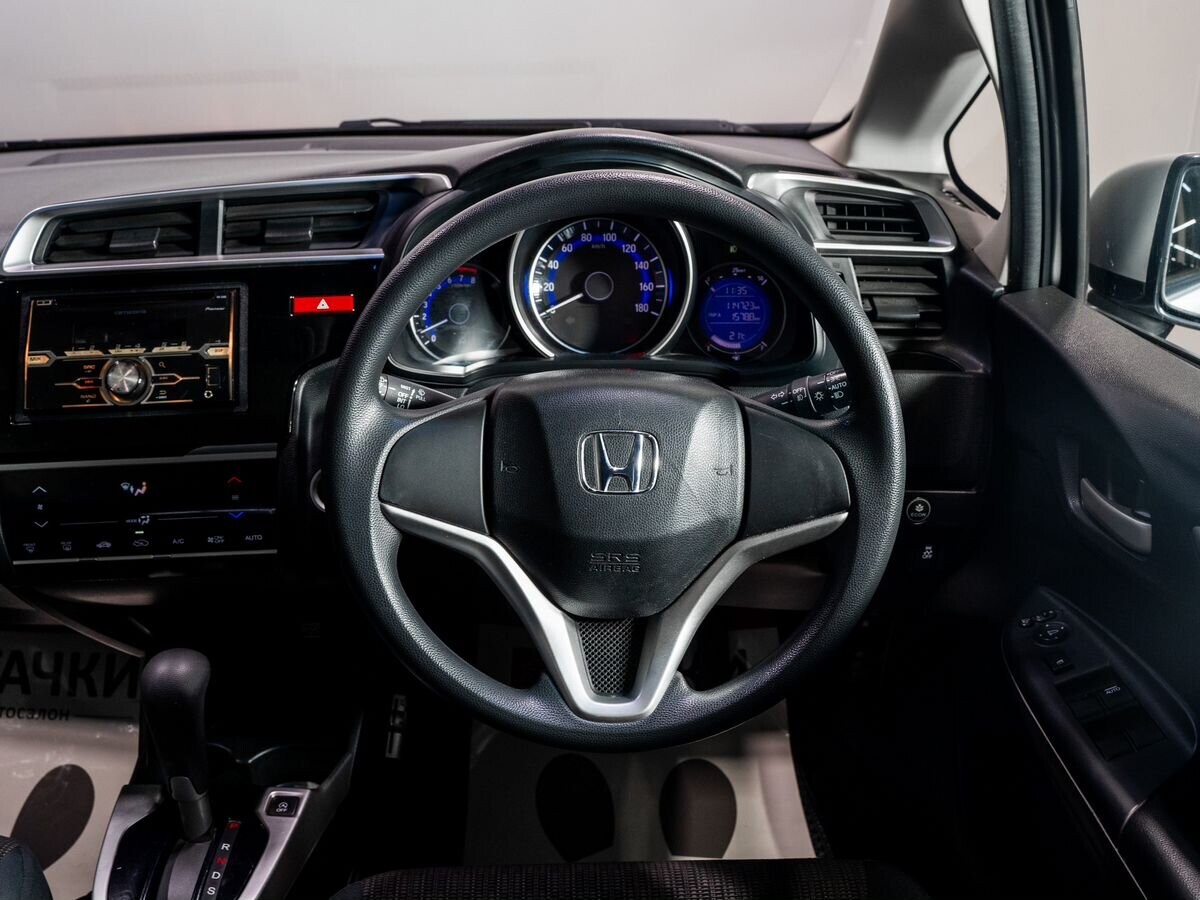 Honda Fit 2013 - фото автомобиля