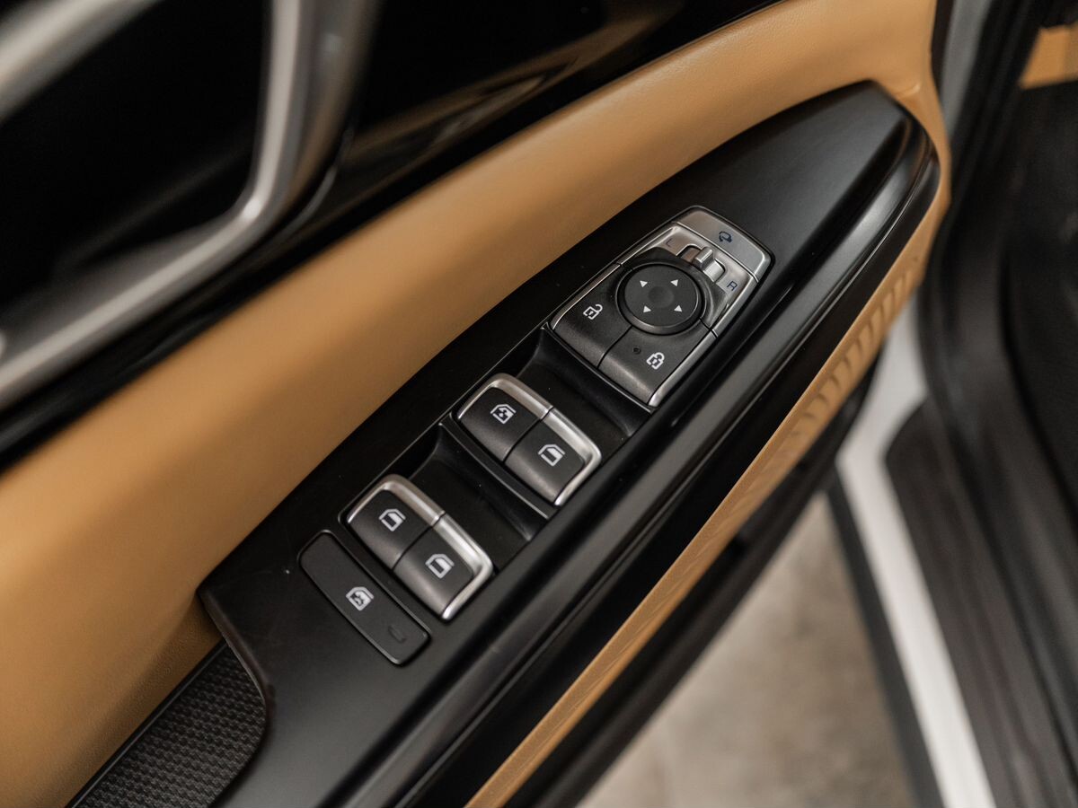 Kia Carnival 2020 - фото автомобиля
