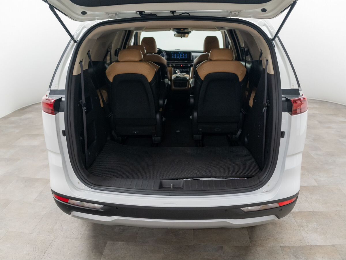 Kia Carnival 2020 - фото автомобиля