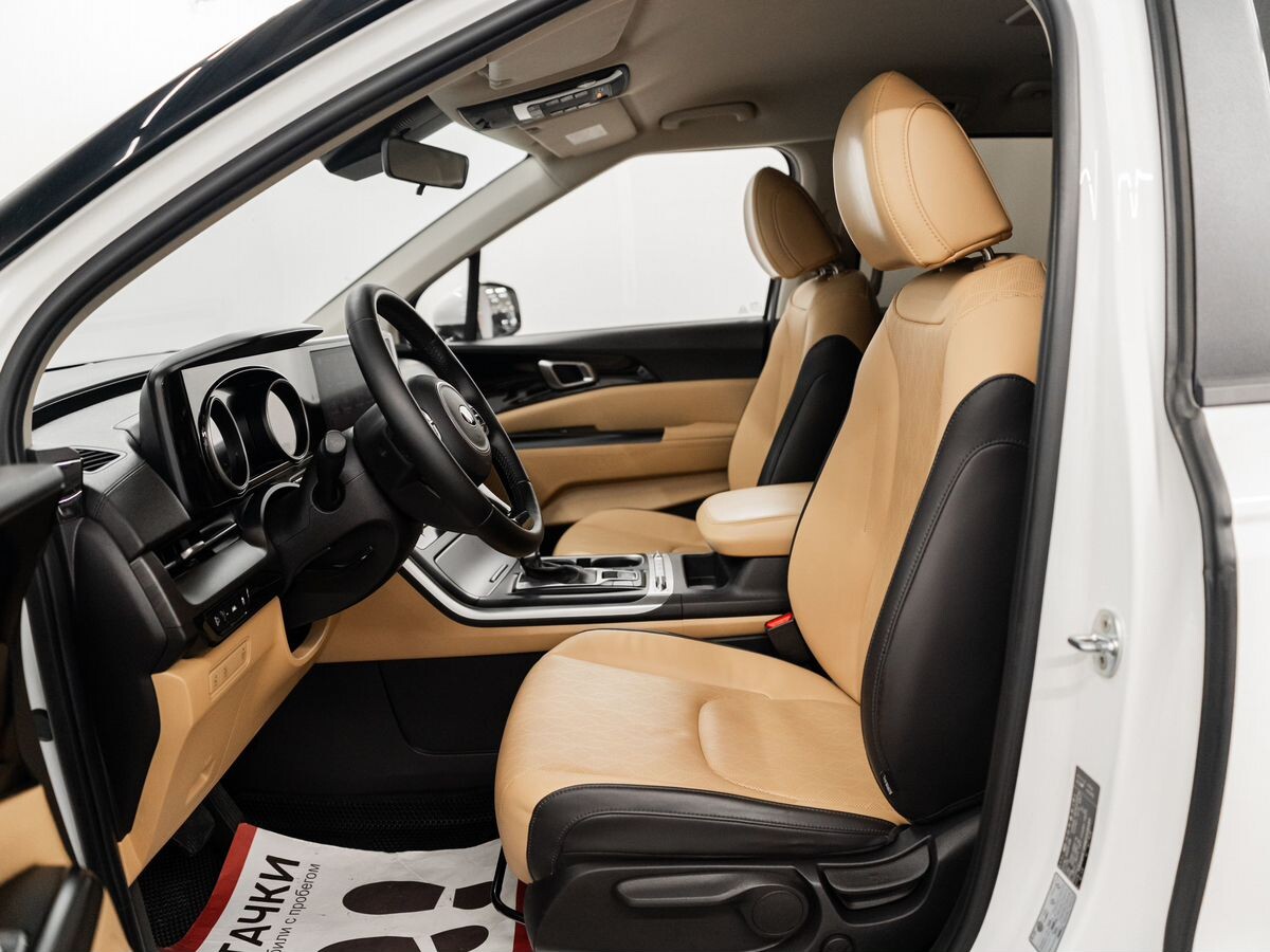 Kia Carnival 2020 - фото автомобиля