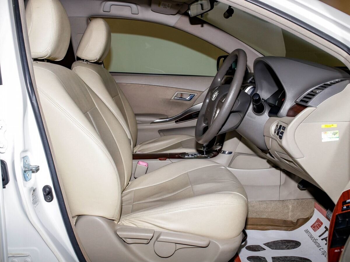 Toyota Allion 2010 - фото автомобиля