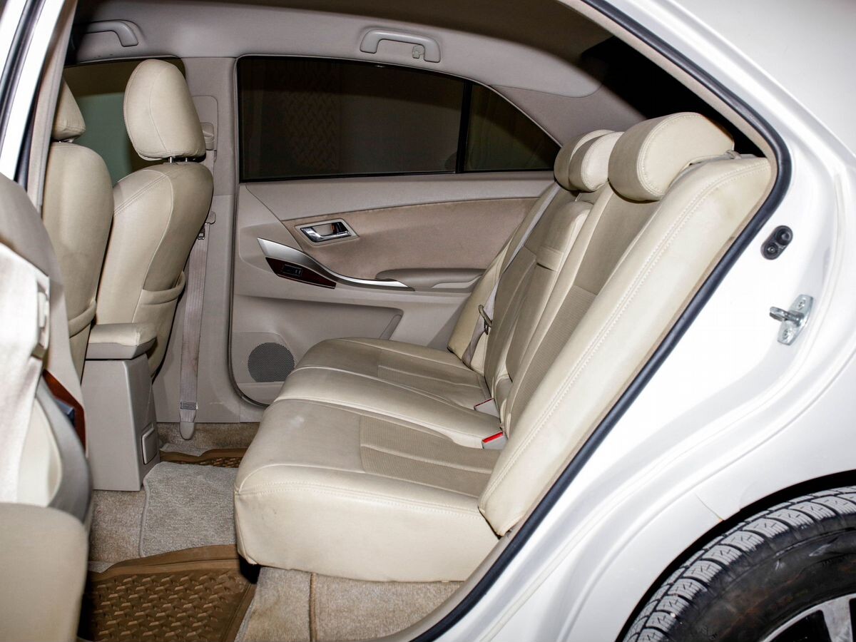 Toyota Allion 2010 - фото автомобиля