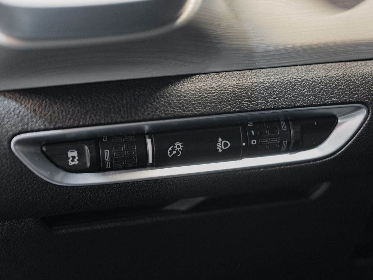 Geely Coolray 2019 - фото автомобиля