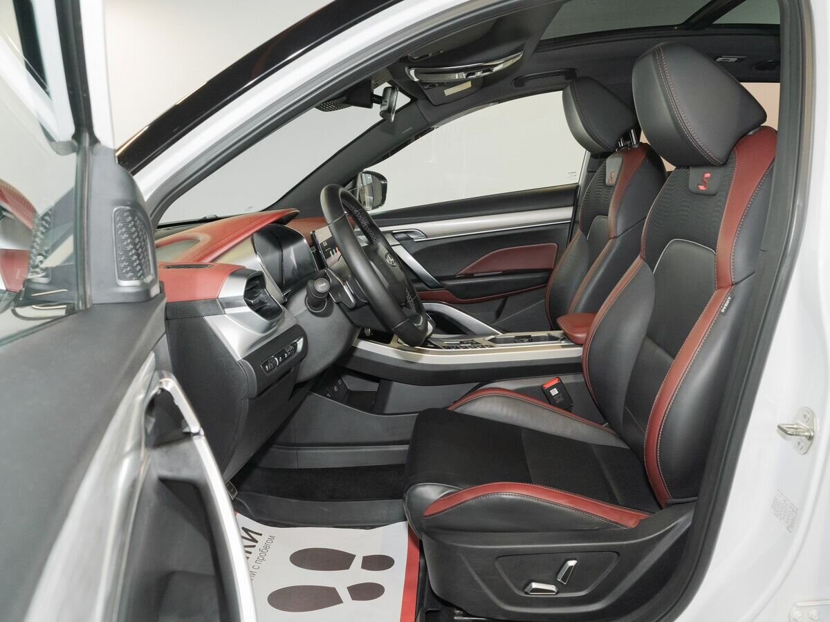 Geely Coolray 2019 - фото автомобиля