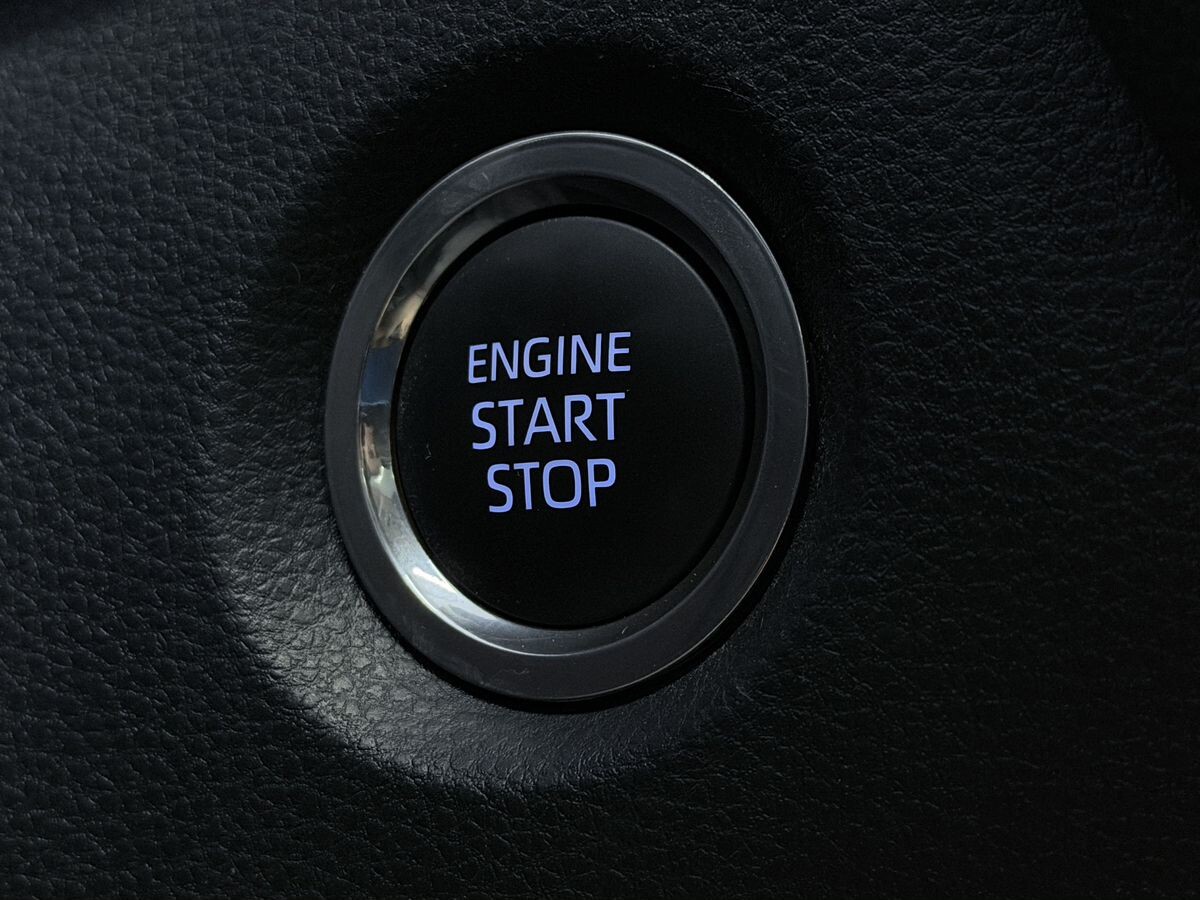 Toyota Corolla 2021 - фото автомобиля