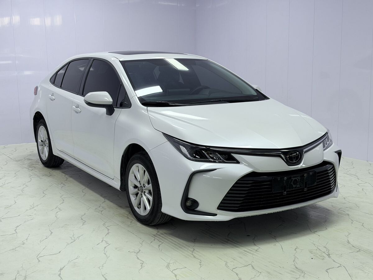 Toyota Corolla 2021 - фото автомобиля
