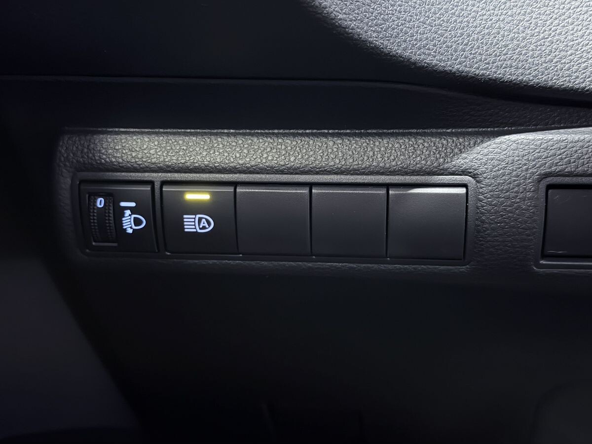 Toyota Corolla 2021 - фото автомобиля