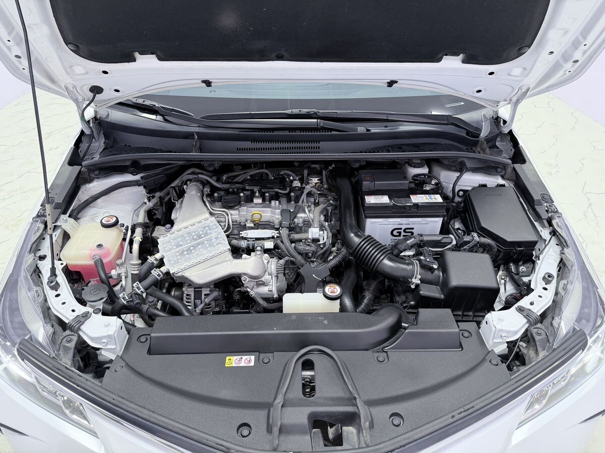 Toyota Corolla 2021 - фото автомобиля