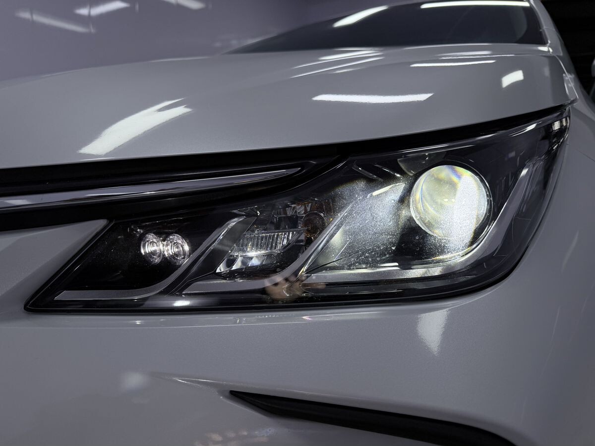 Toyota Corolla 2021 - фото автомобиля