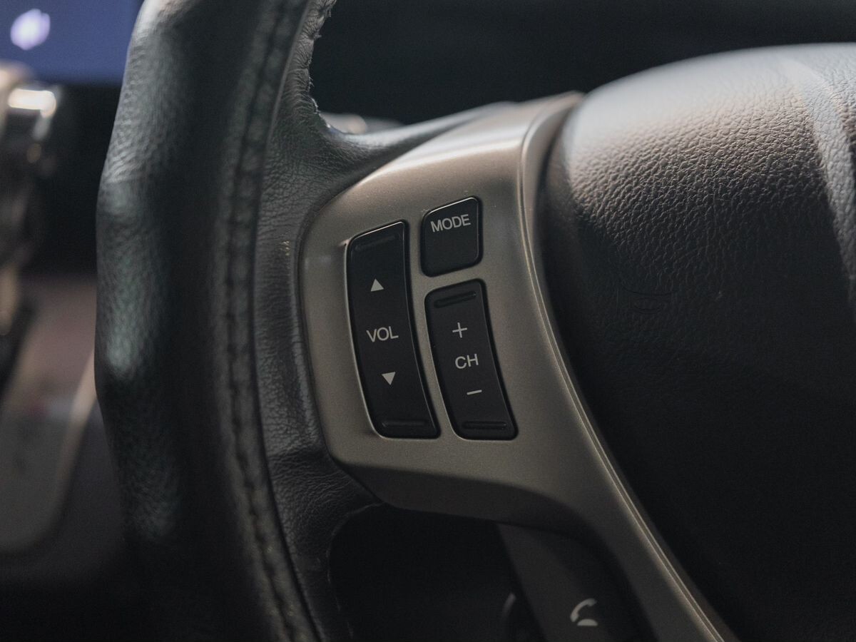 Honda Freed 2012 - фото автомобиля