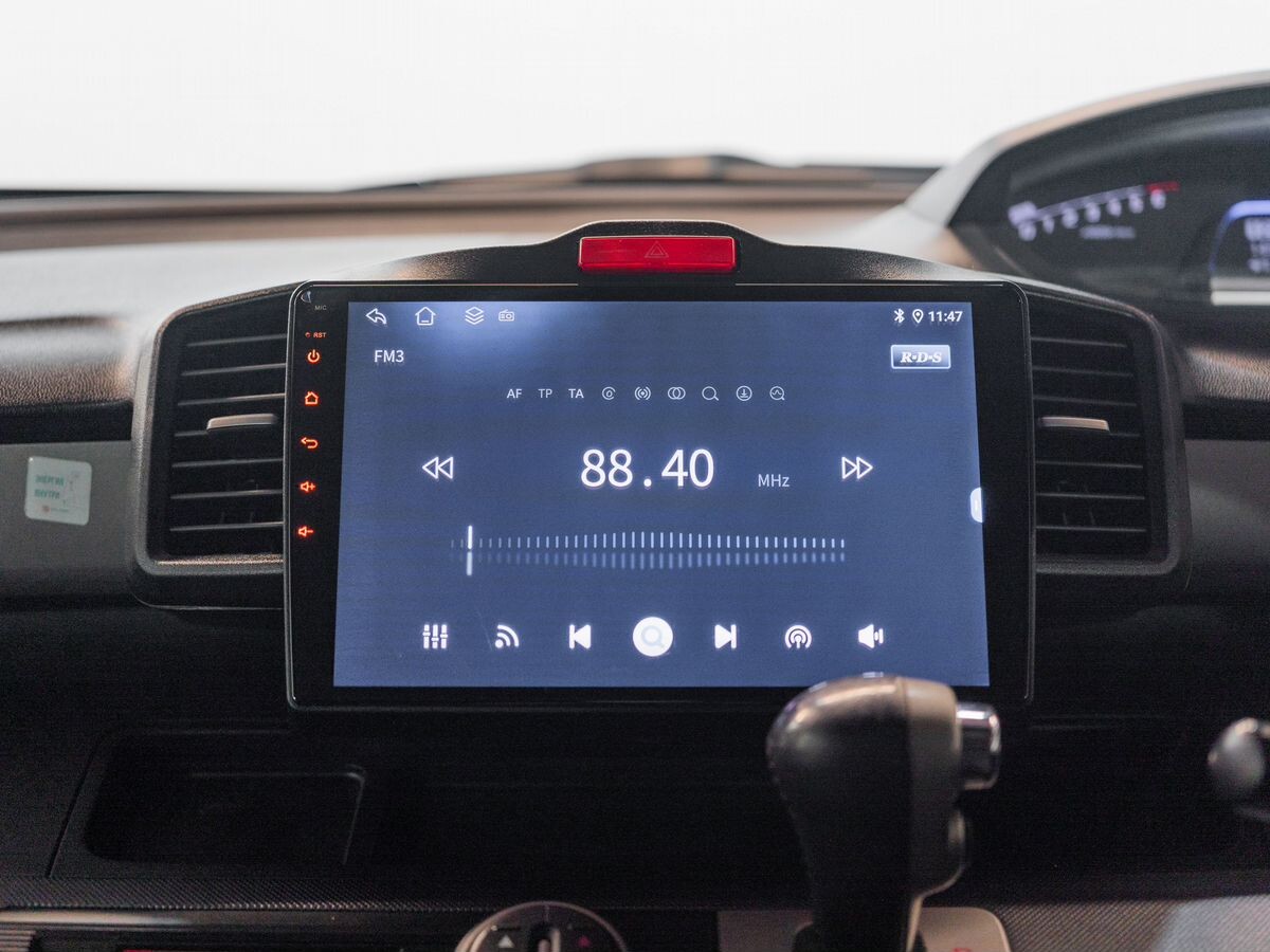 Honda Freed 2012 - фото автомобиля